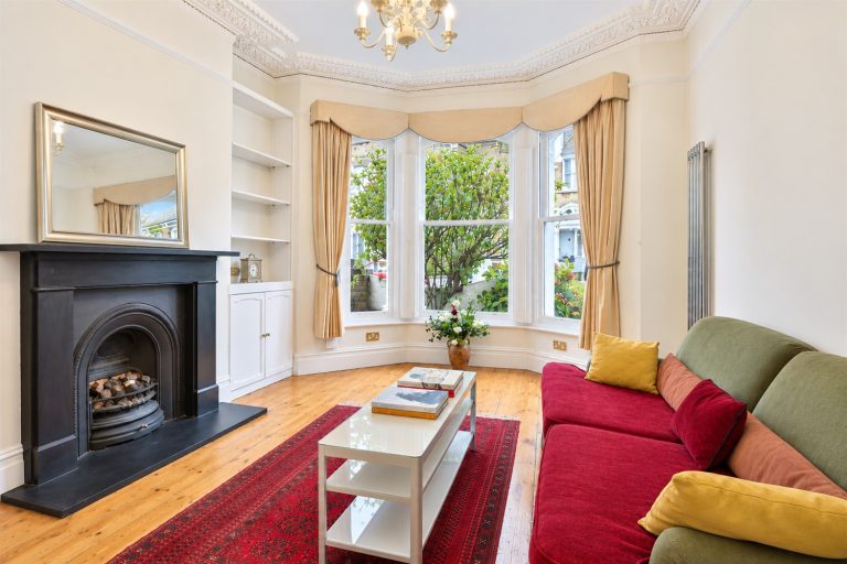 Beauchamp Road, SW11